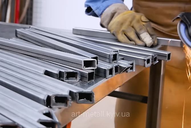 меблі loft з металевою основою