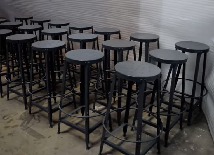 меблі для кафе в стилі лофт