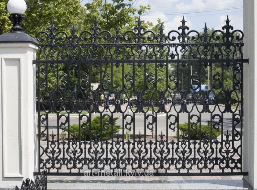 раздвижніе ворота с художественной ковкой
