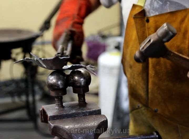 кованіе ворота на заказ в Киеве